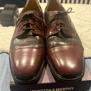 Men’s dress shoes-11M